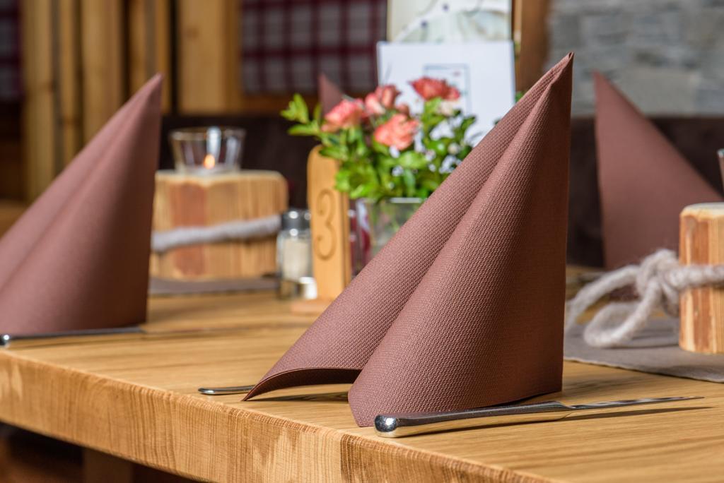לאוגנג Pension Restaurant Dorfalm מראה חיצוני תמונה
