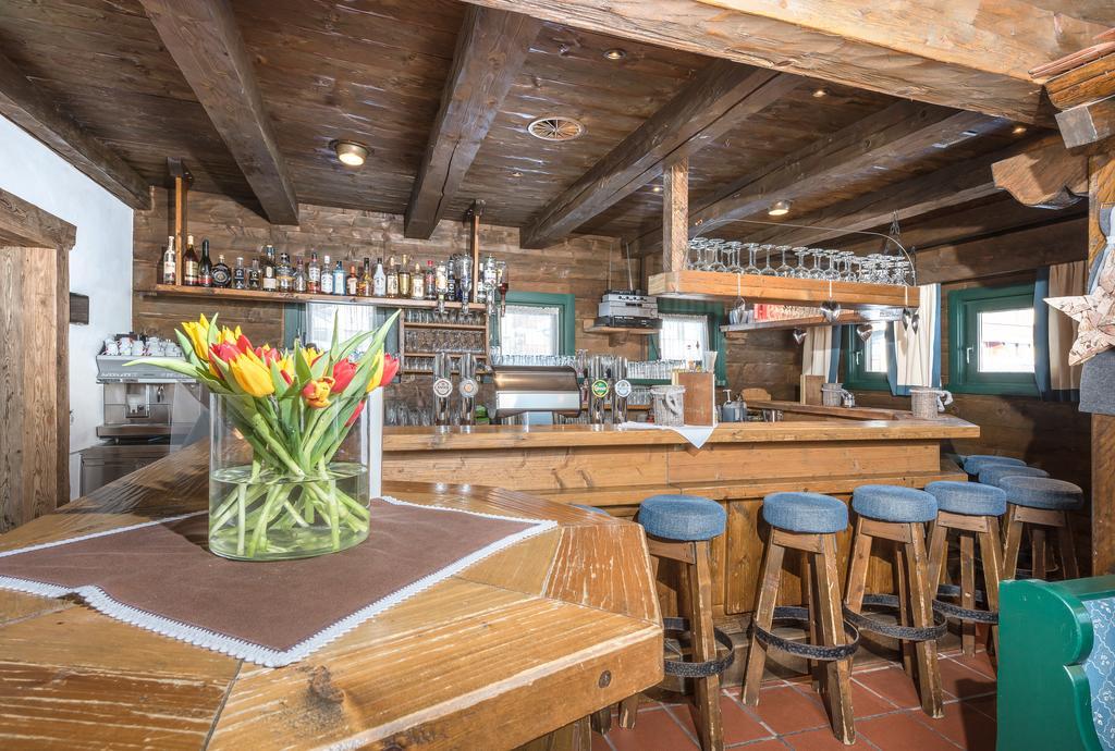 לאוגנג Pension Restaurant Dorfalm מראה חיצוני תמונה